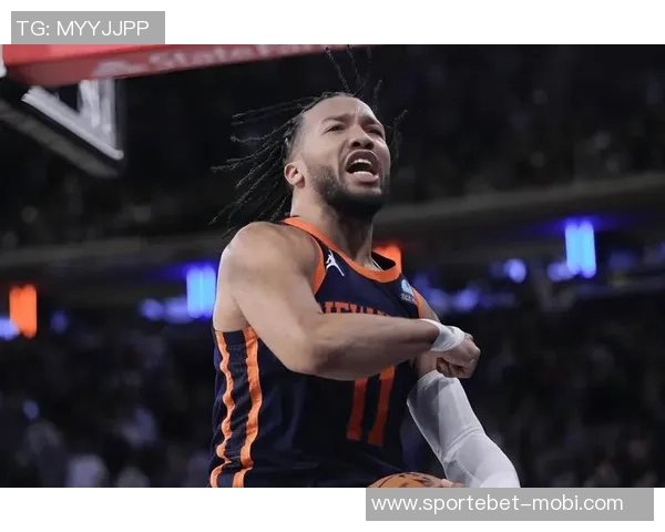 米切尔上半场表现惊艳11投8中轻松拿下18分4篮板2助攻助力球队奋勇争先 米切尔上半场表现惊艳11投8中轻松拿下18分4篮板2助攻助力球队奋勇争先